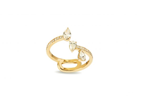 18ct gold White Diamond Three Pear Shaped Diamond twine ring