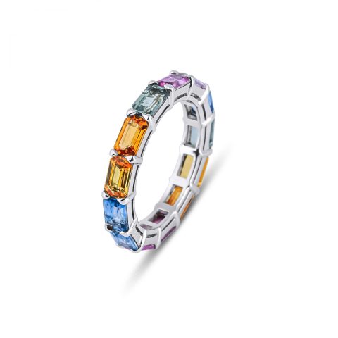 Multicoloured sapphire rainbow ring set in 18ct gold with approximately 5ct of natural sapphires