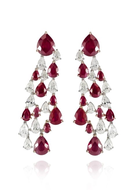 One of a kind 20 pear cut Burmese Ruby 19.02ct and 20 pear cut natural mined diamond 5.74ct chandelier earrings Set in 18k white and rose gold 15.44gr